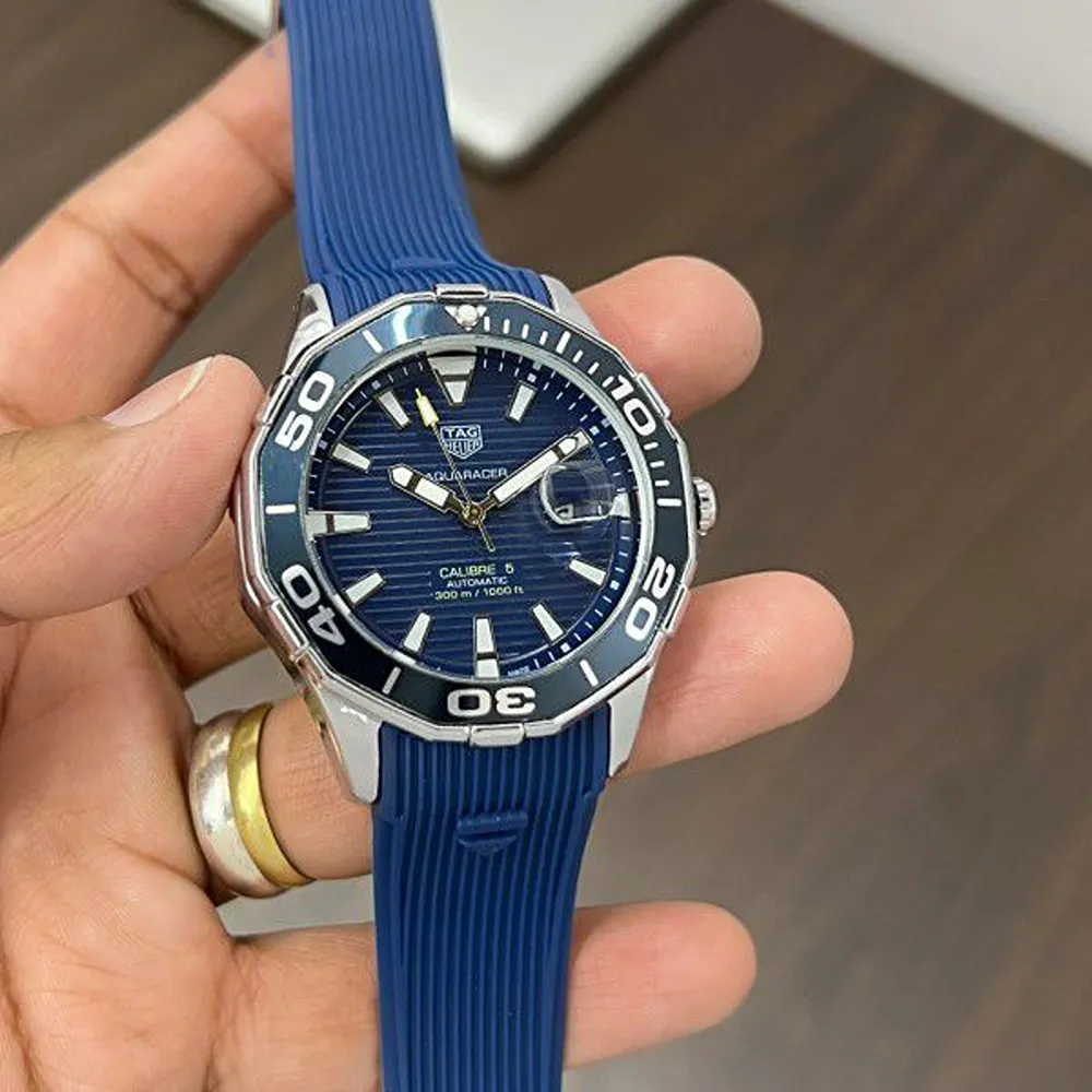 Tag-Heuer-Calibre-5-Aqua-Racer-1800.webp