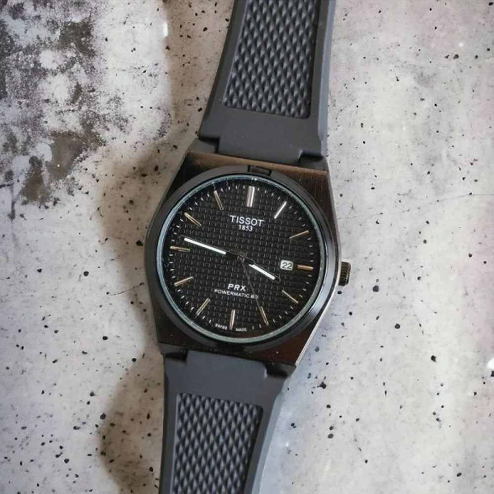 Tissot-1853-PRX-Powermatic-1650.webp