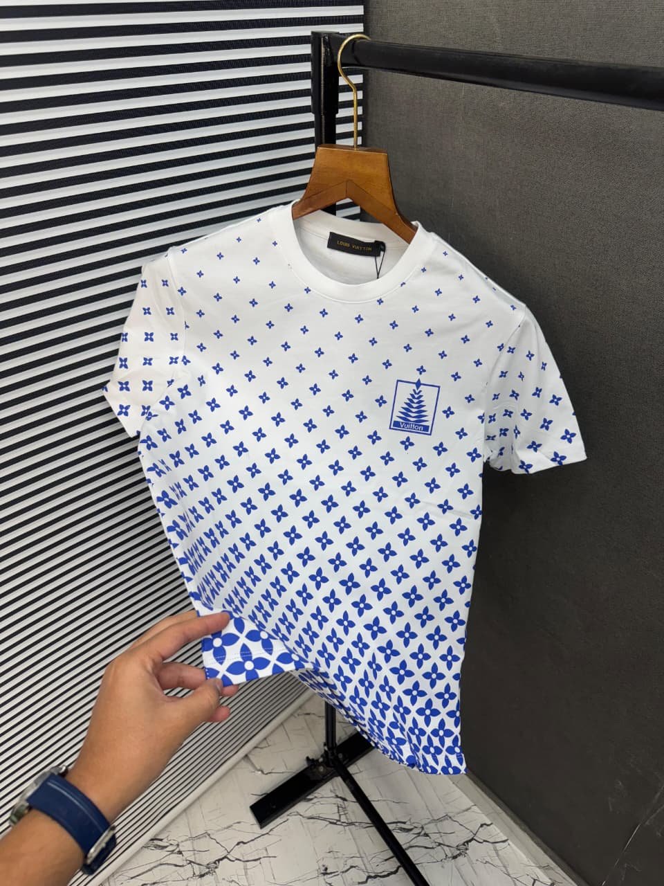 buy men louis vuitton first copy t shirt in india