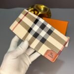 buy imported burberry wallet first copy online