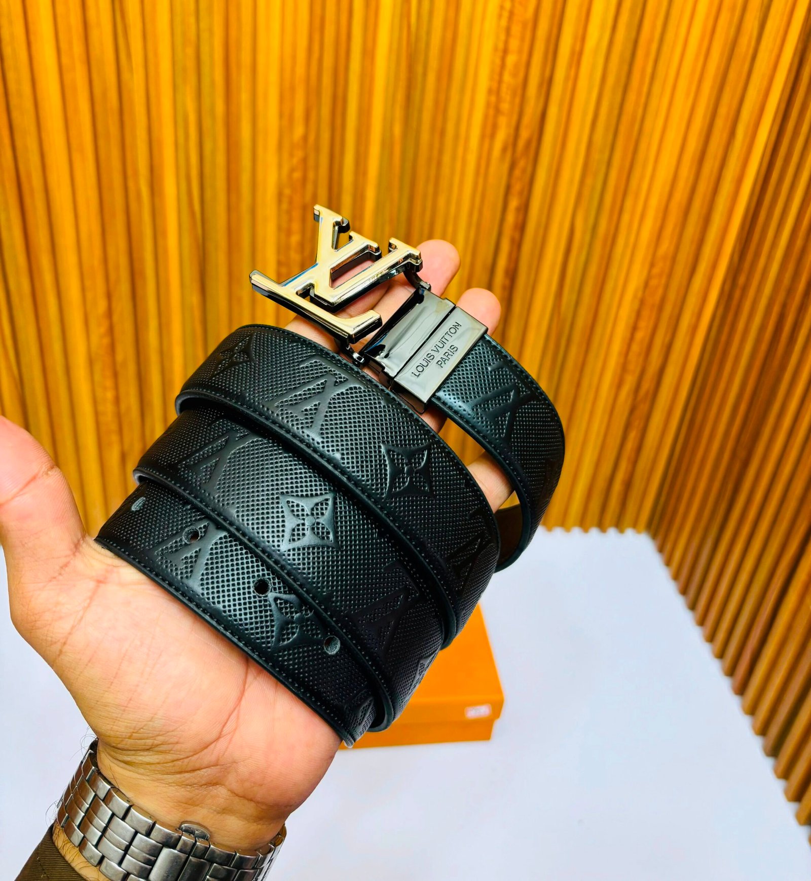 buy lv first copy belts online
