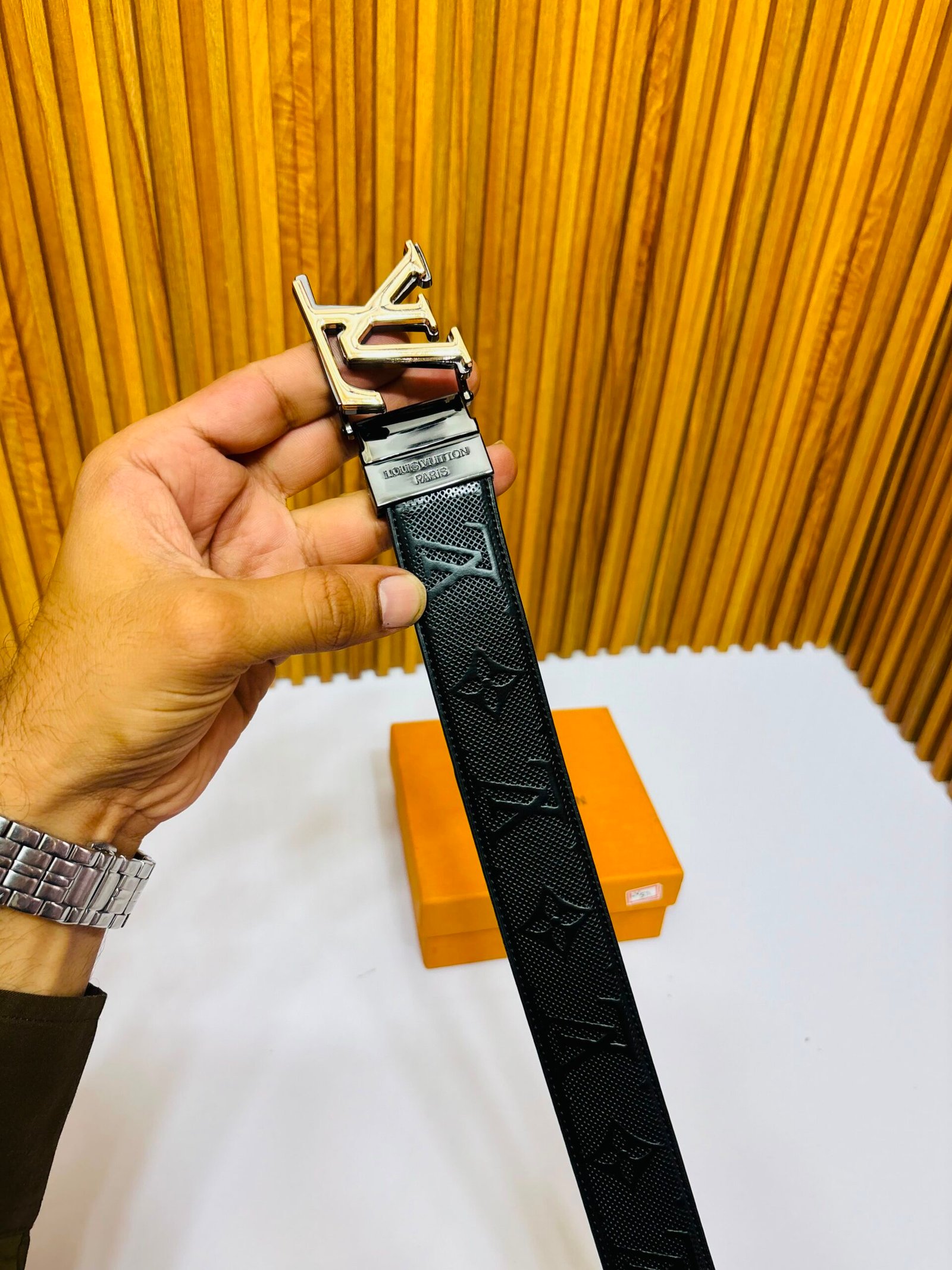 buy lv first copy belts